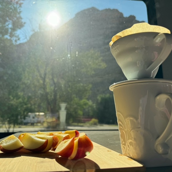 CC @SpaBloomFlow SHARE Show is LIVE πΌπΆβοΈβ»οΈ - Picture 7 of 14